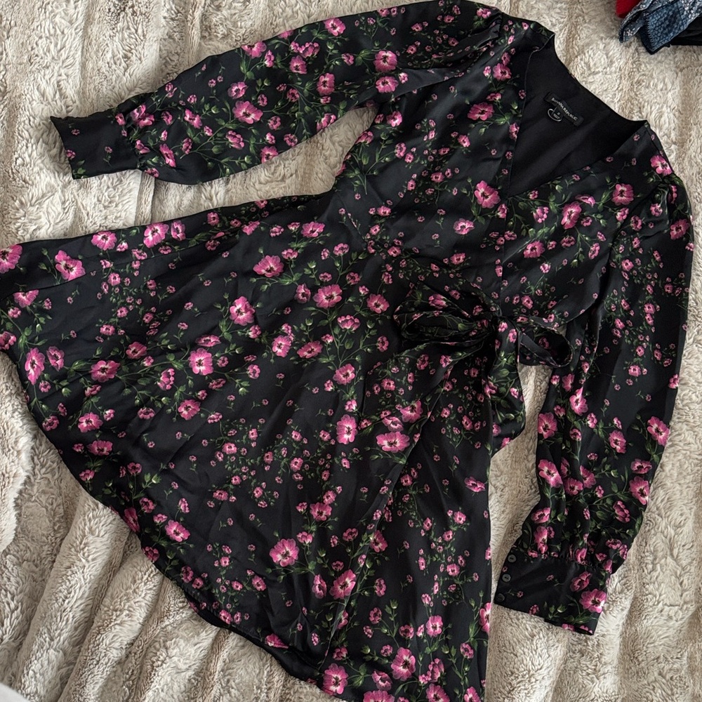 Banana Republic Black Long-Sleeve Floral Wrap Dress (Pink Flowers)